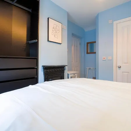 3-bed House In Centre * Dublin