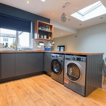 3-bed House In Centre Ferienhaus