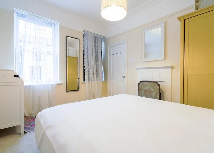 Feriehus 3-bed House In Centre