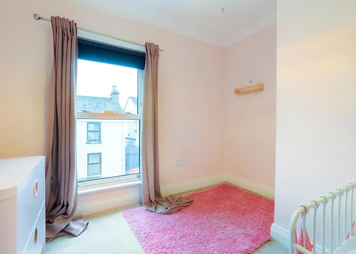 3-bed House In Centre Feriehus *