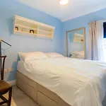 3-bed House In Centre بيت للعطل