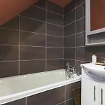 بيت للعطل 3-bed House In Centre *
